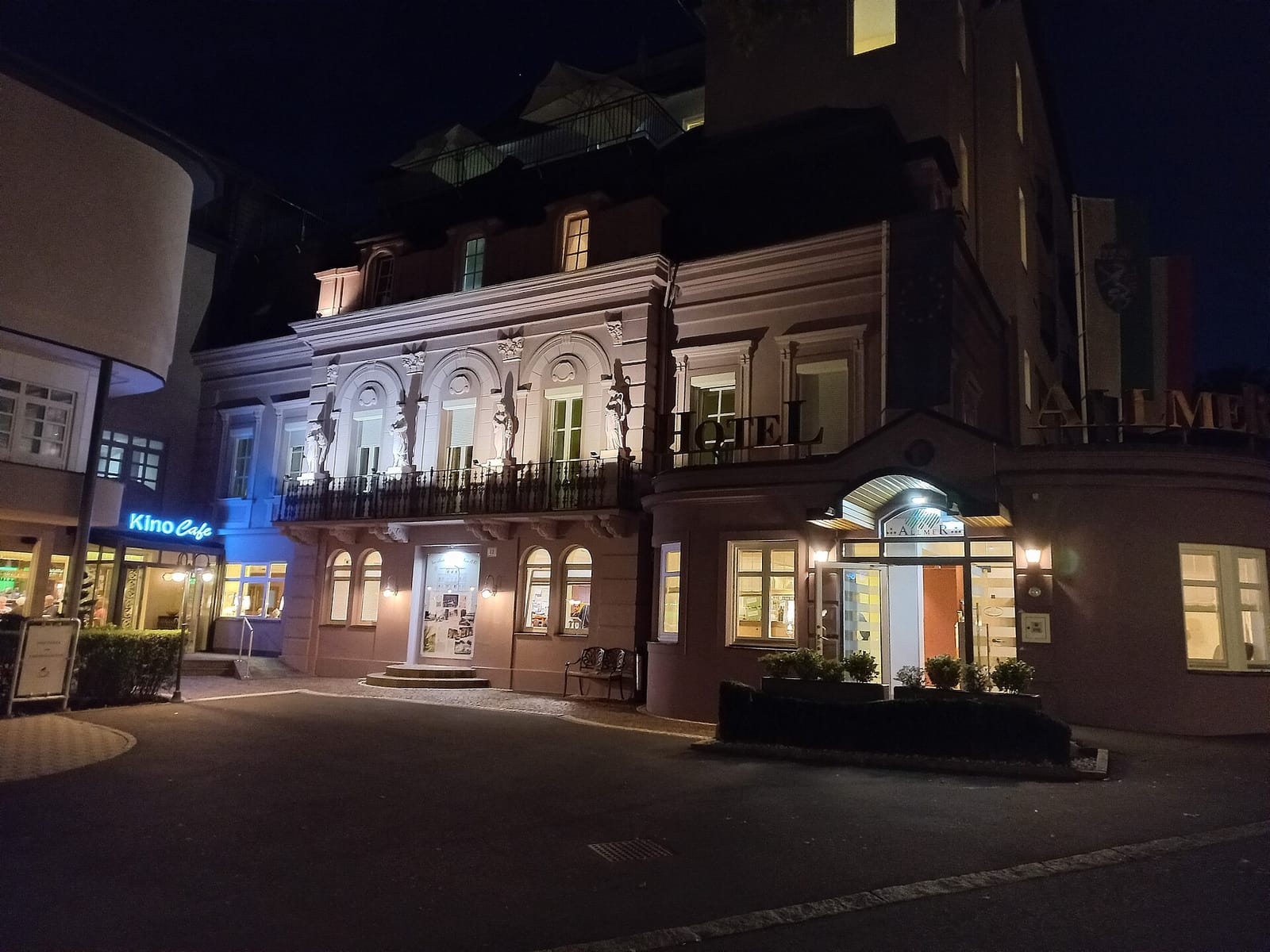 Kino Café