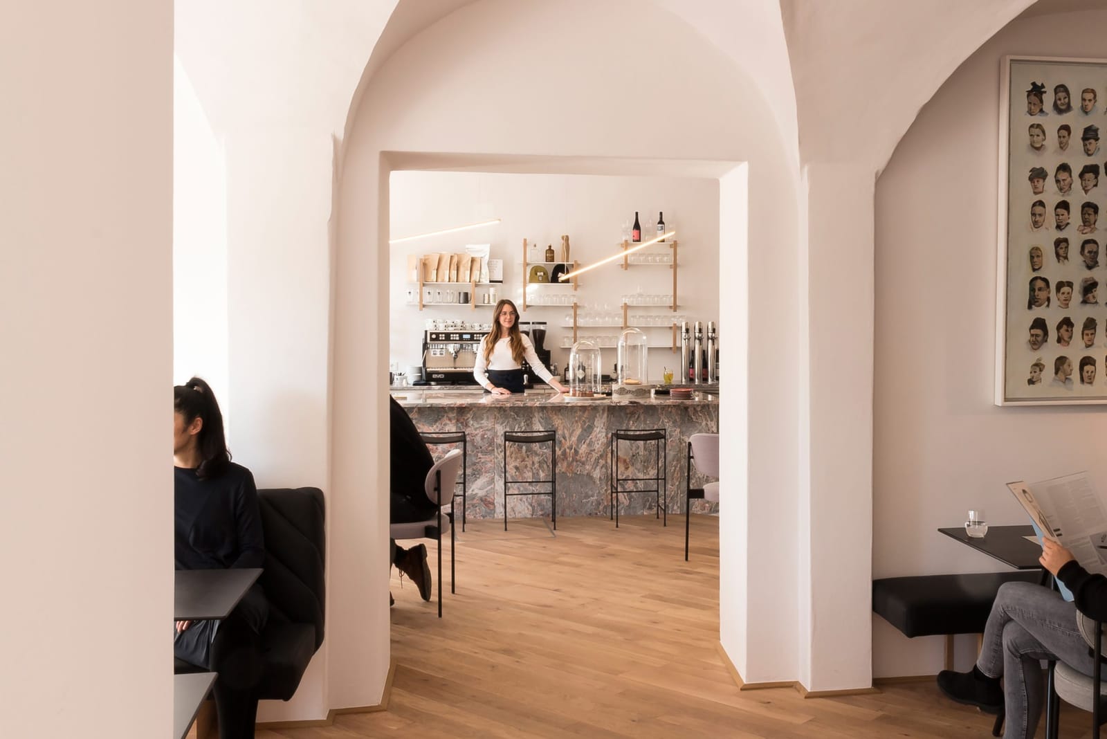 Cafe Bar Kai 36