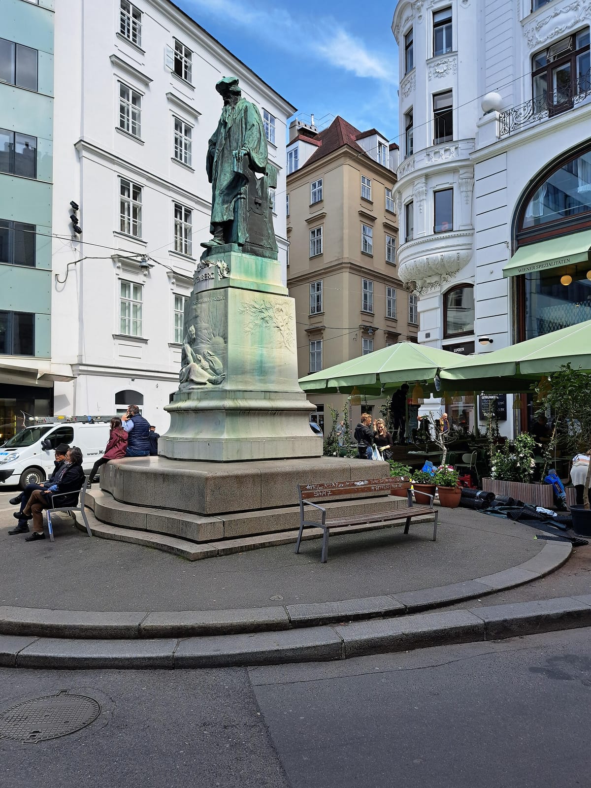 Cro photo 4