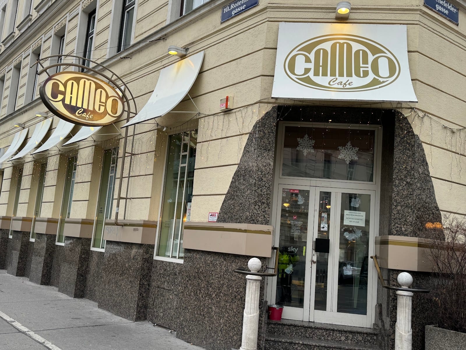 Cafe CAmeo