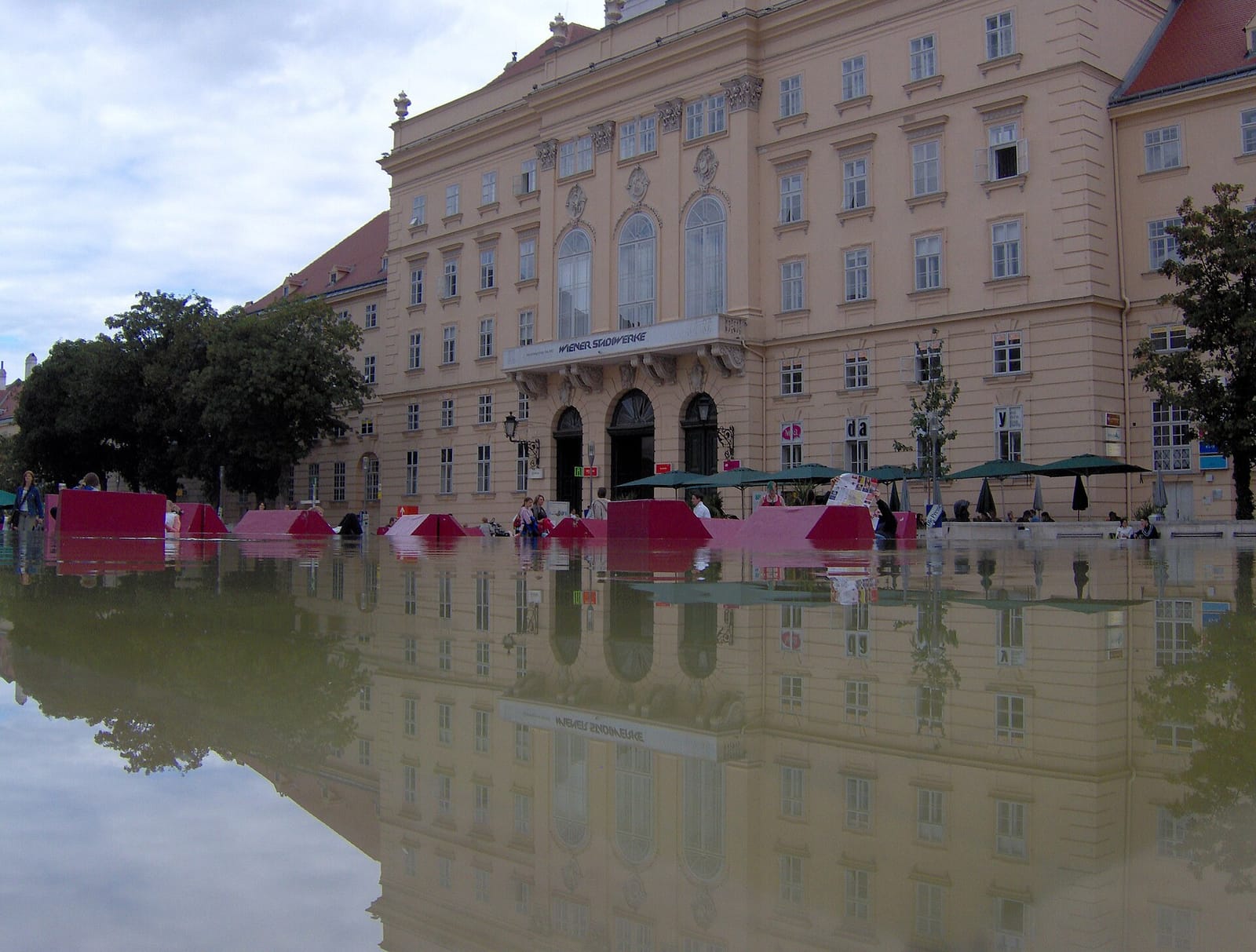 Café Leopold photo 10