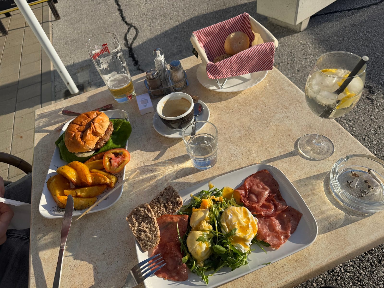 Dego Bistro