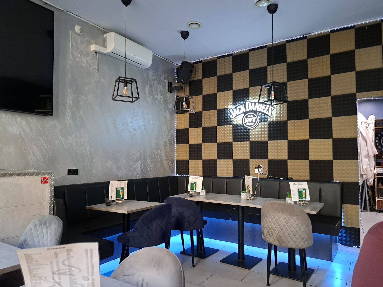 Cafe simple