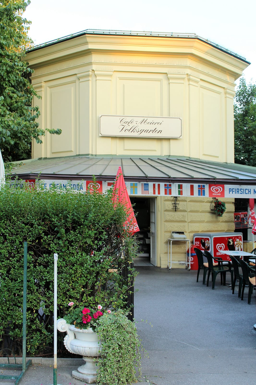 Café-Meierei Volksgarten photo 4
