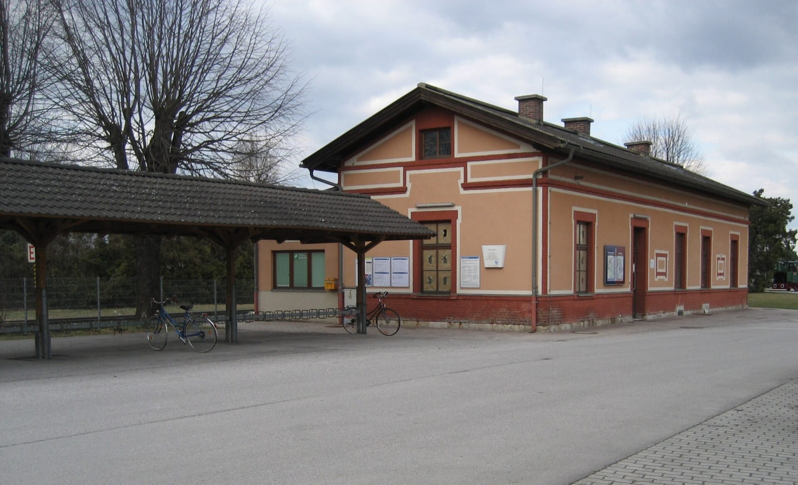 Vintage Cafe Zum Alten Bahnhof