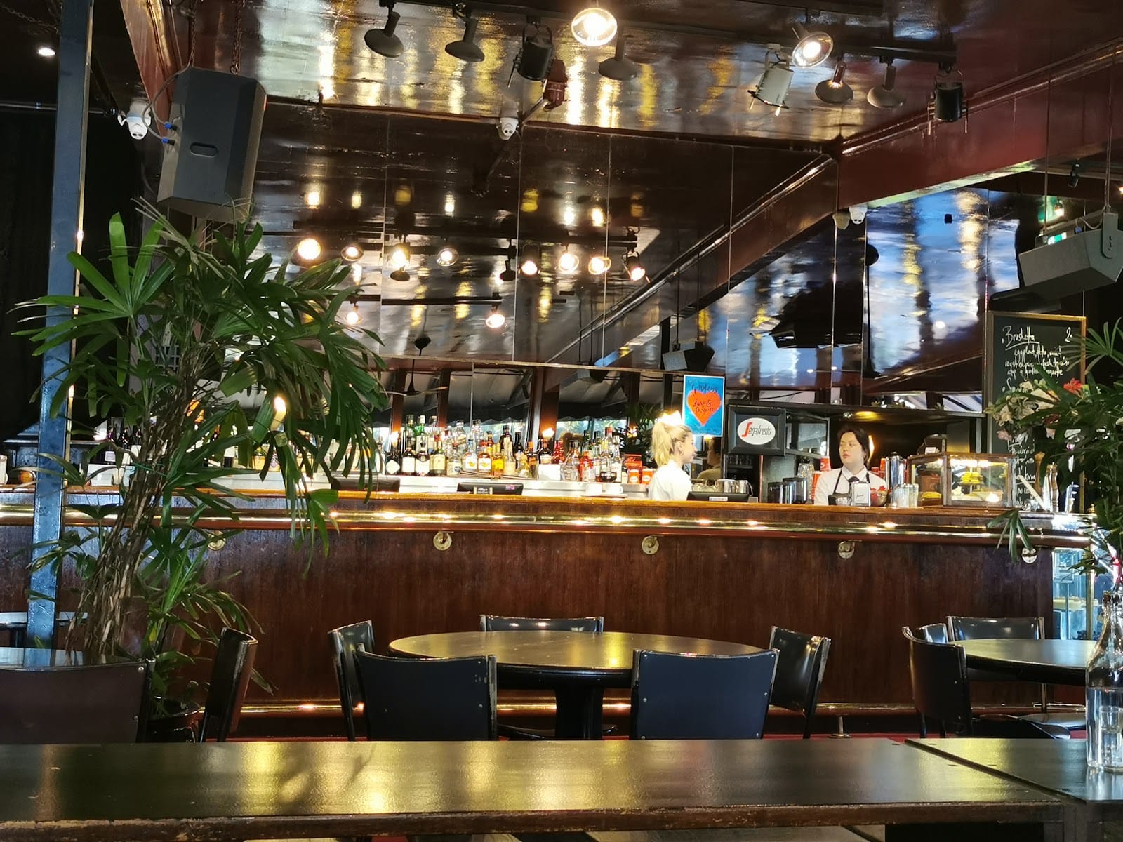 Tilley Devine's Cafe
