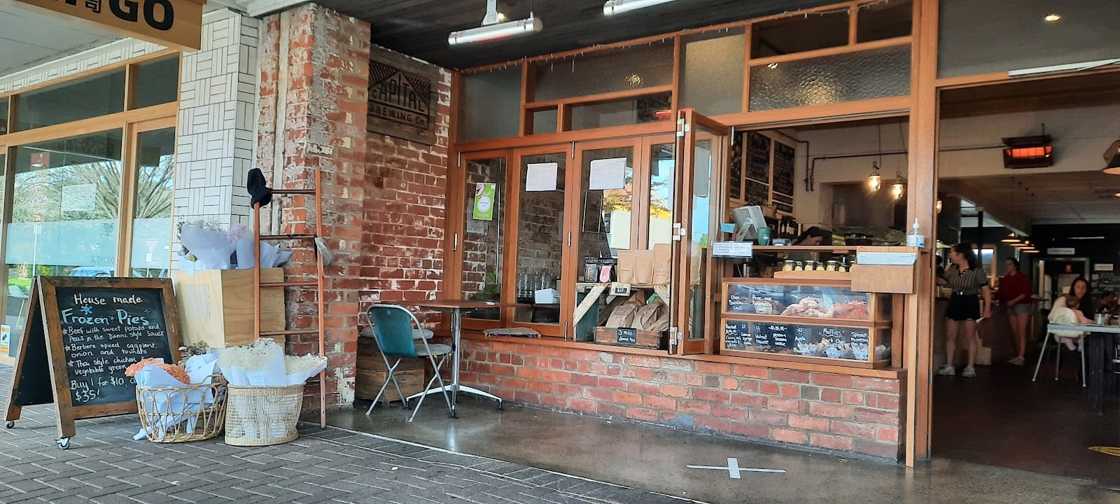 Penny University Cafe