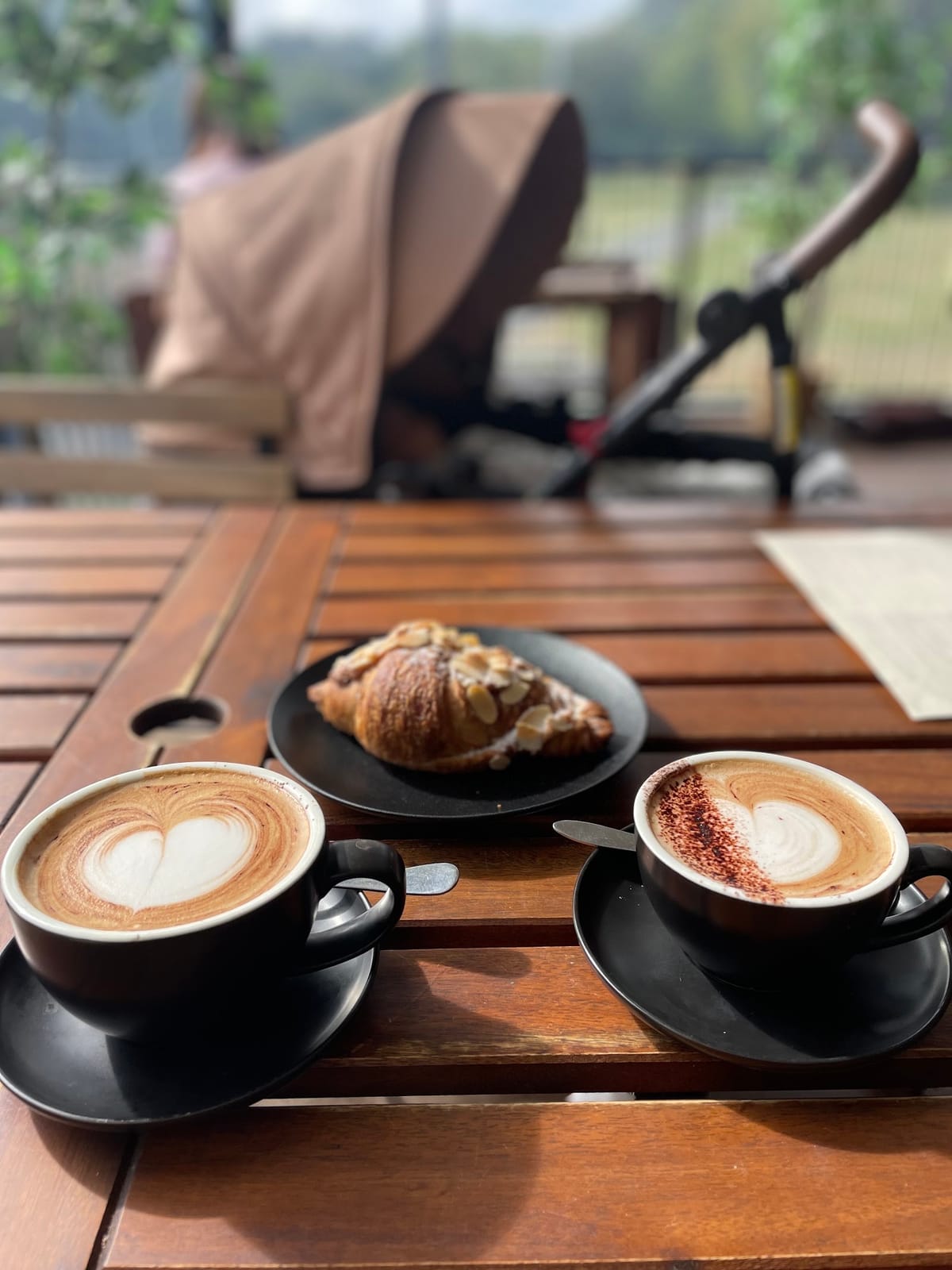 On Lake Cafe