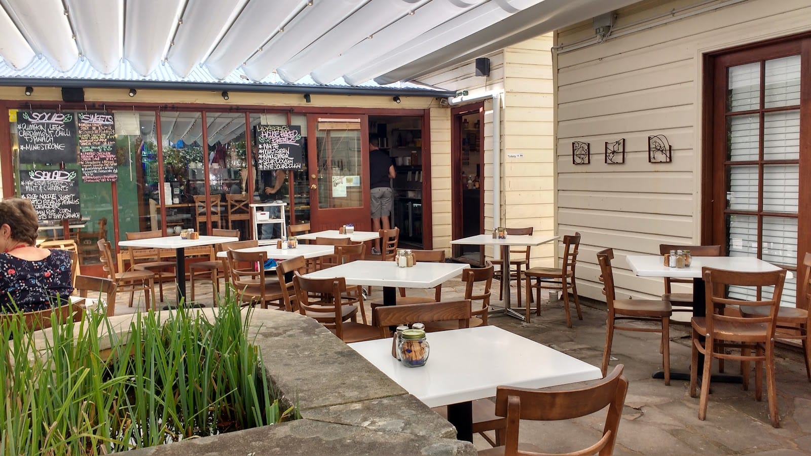 Lily's Pad Cafe