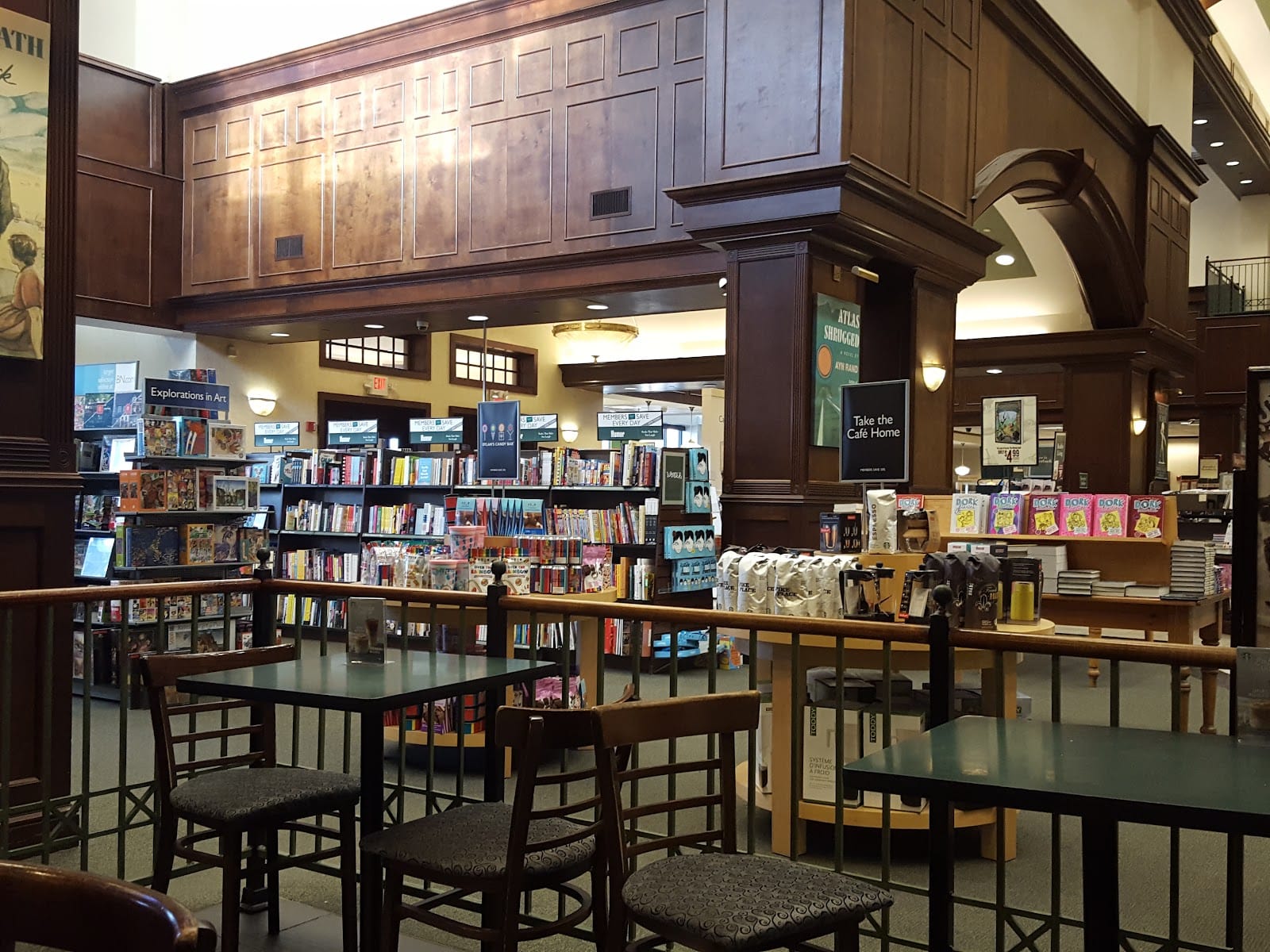 Barnes & Noble Cafe
