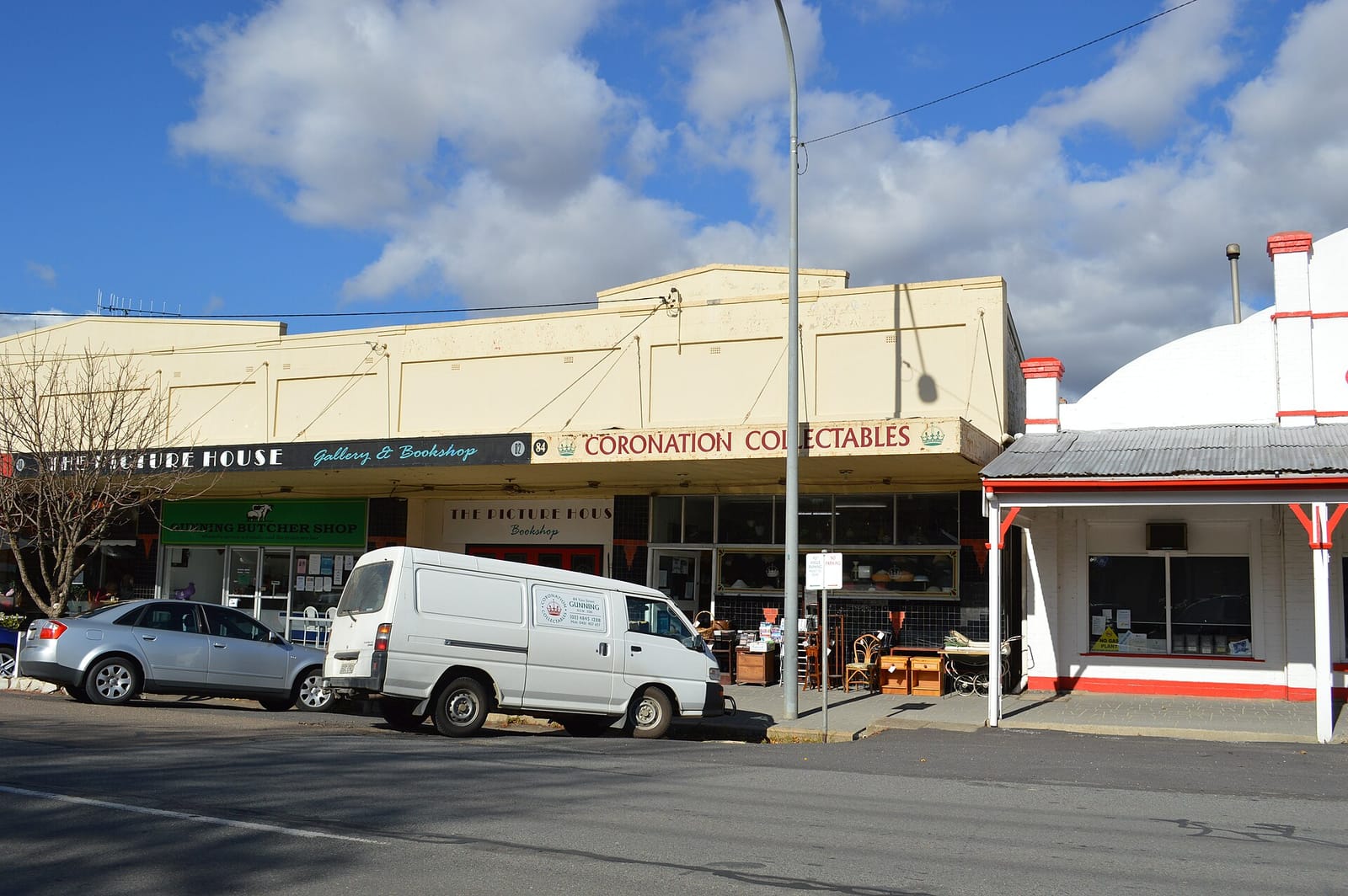 Old Hume Cafe