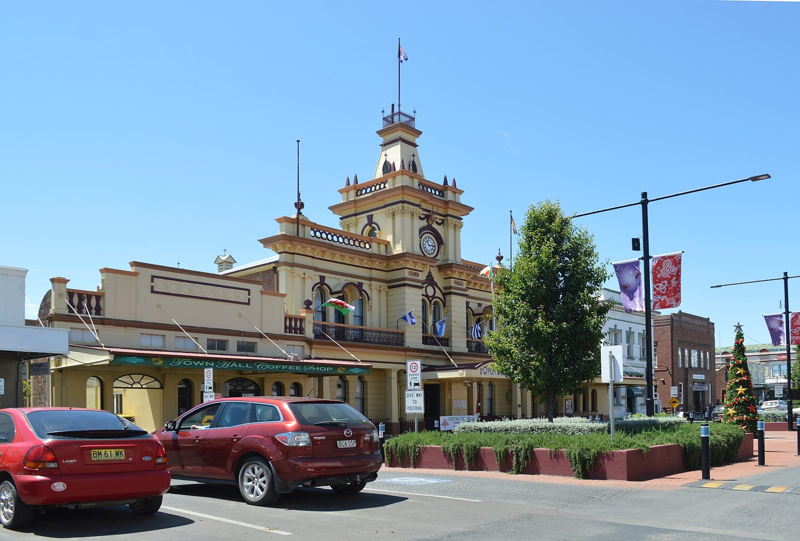 The Local photo 2