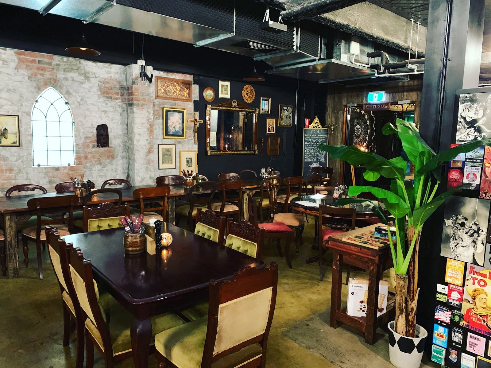 Dark Arts Cafe & Bar