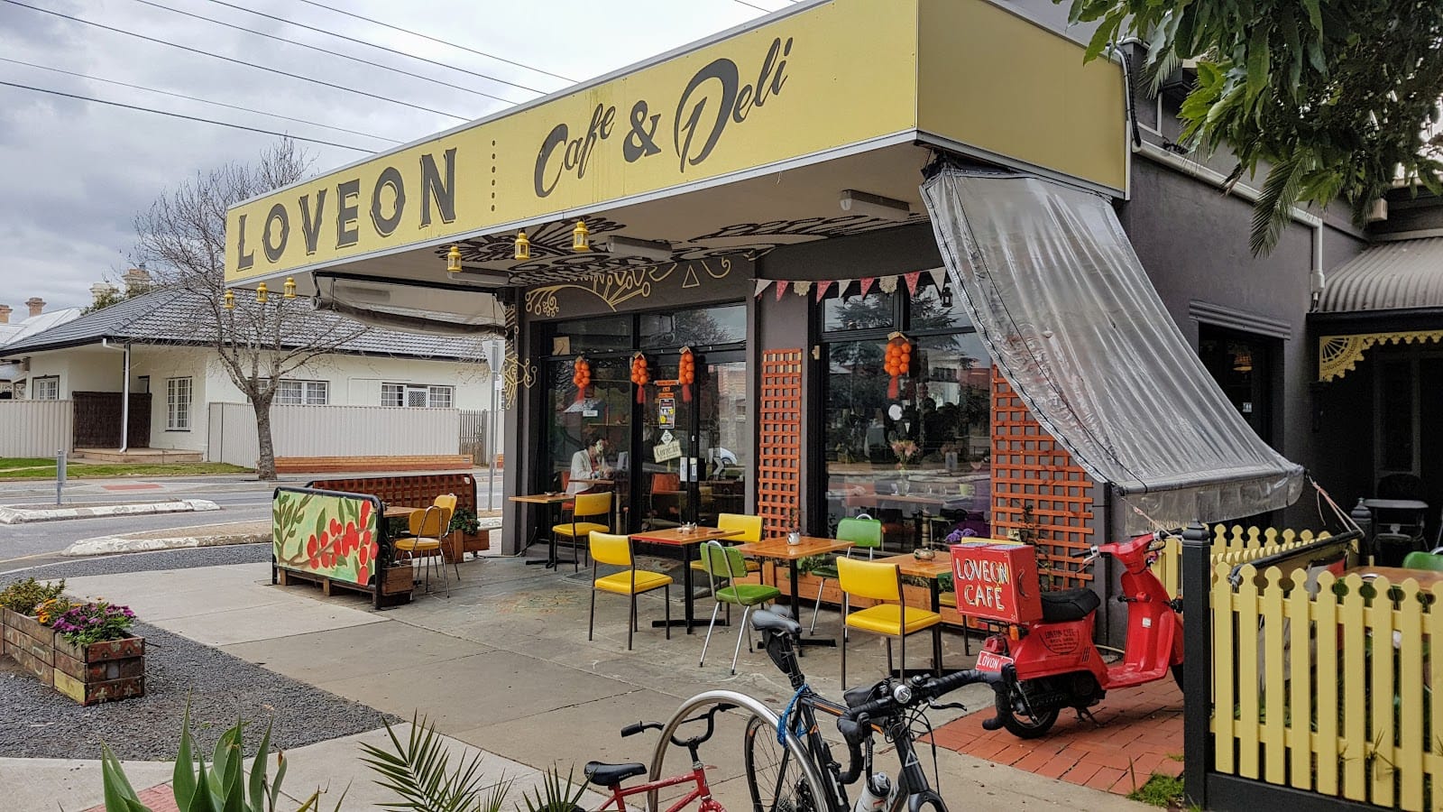 Loveon Cafe