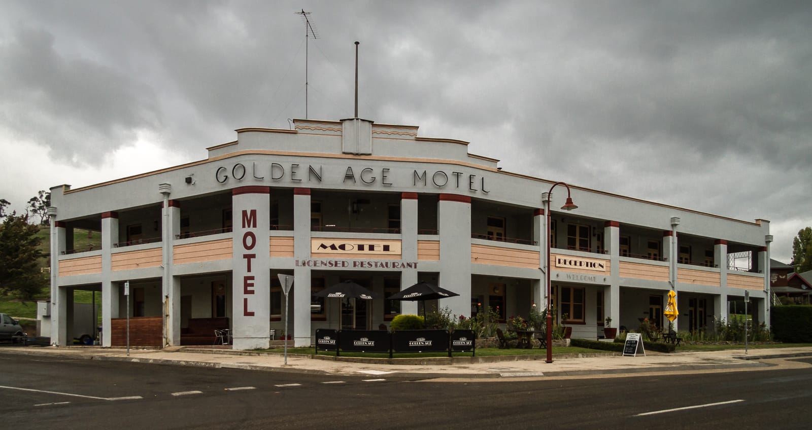 High Country Cafe & Takeaway
