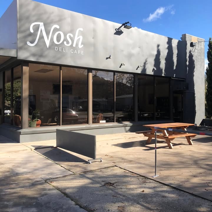 Nosh Deli Cafe