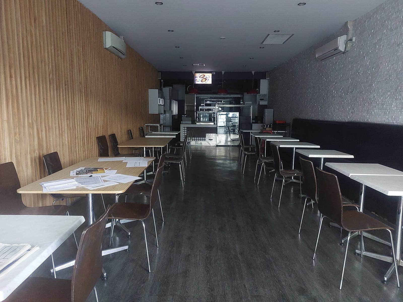 Henry Saw Cafe