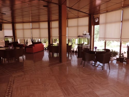 Bazar Gölü kafesi