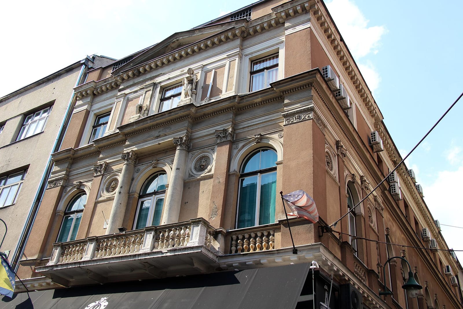 Asta Cafe&Restaurant