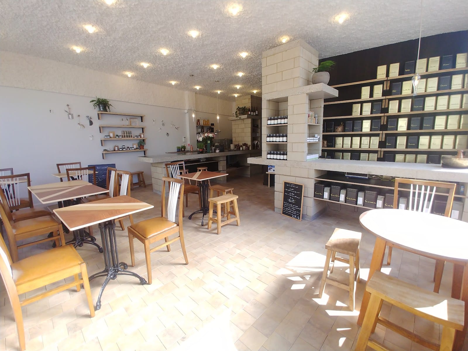 Place aux Plantes