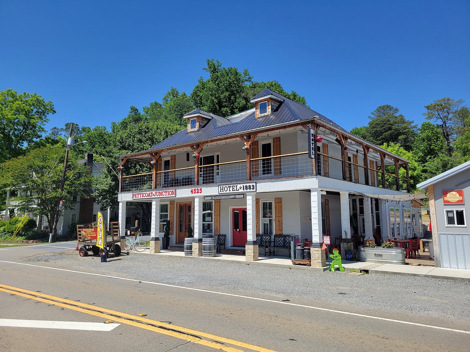 Latchstring Mercantile photo 2