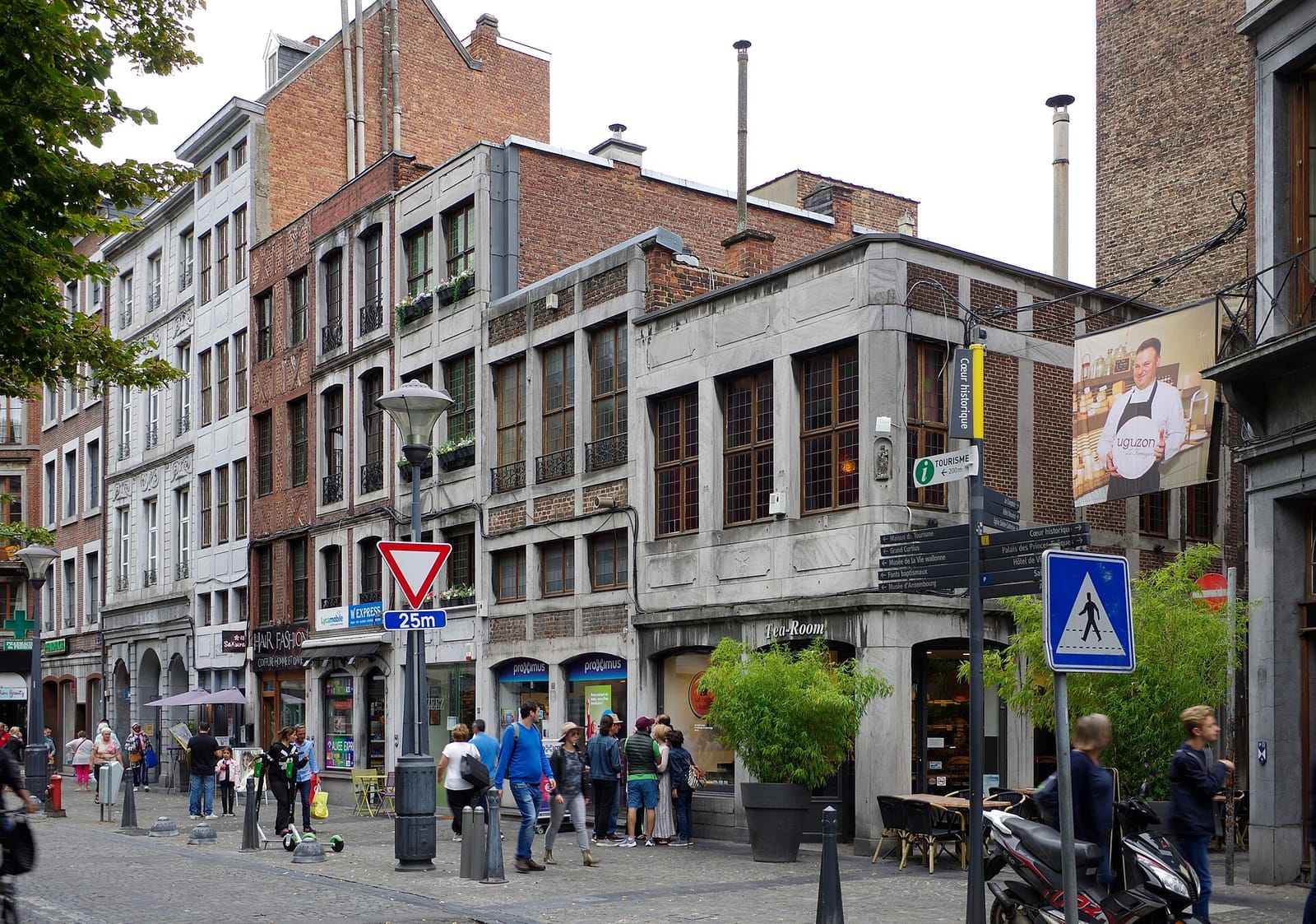 Charlemagne Café photo 2