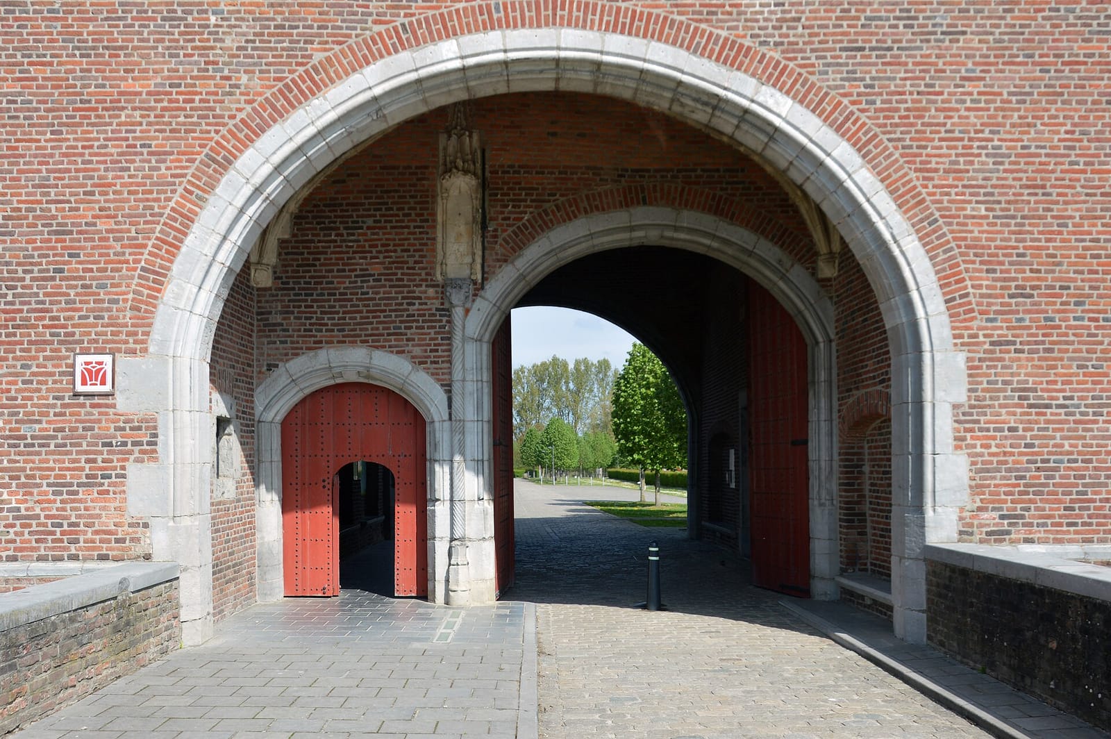 Paardenstallen photo 2