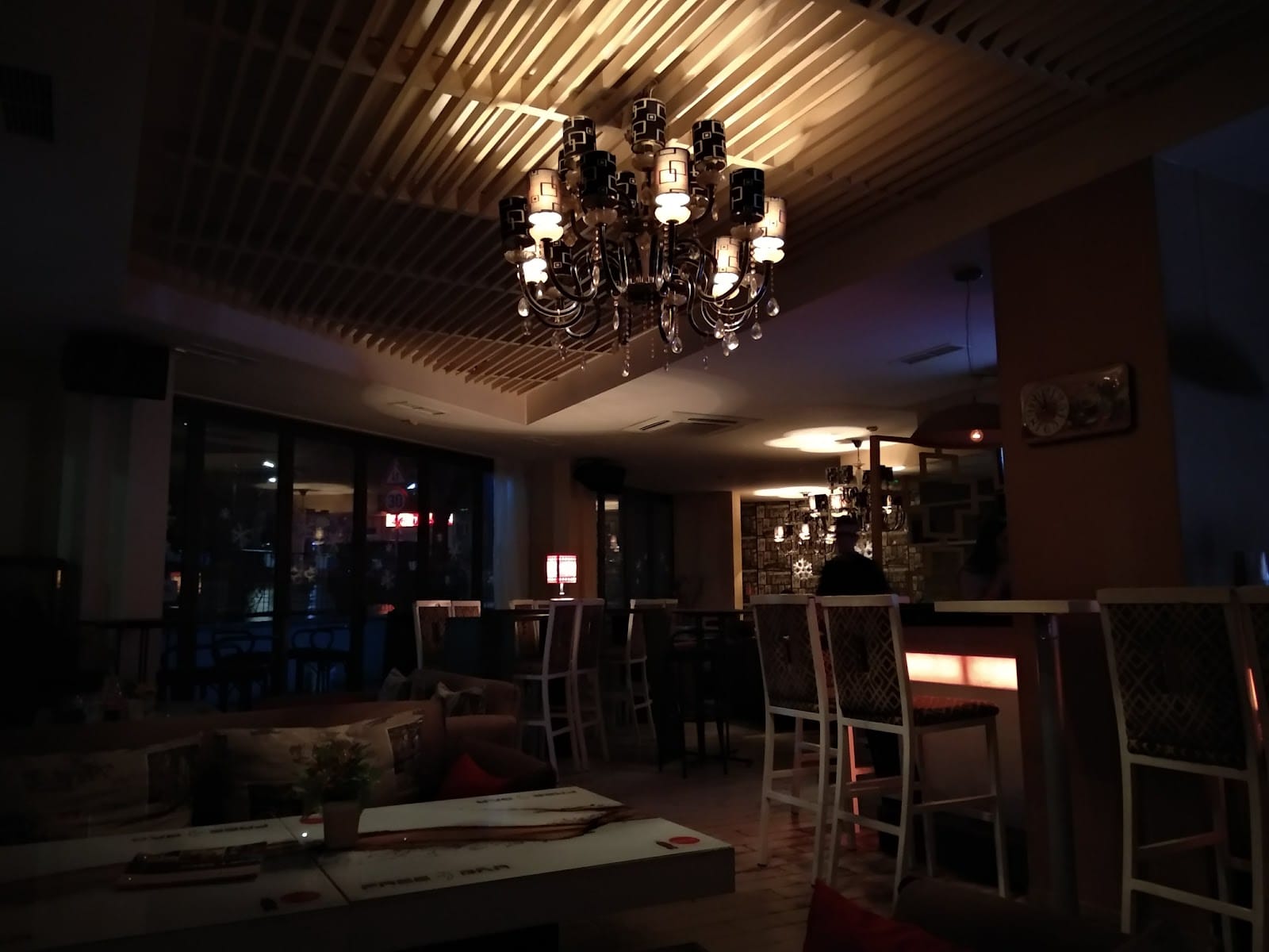 Free Bar