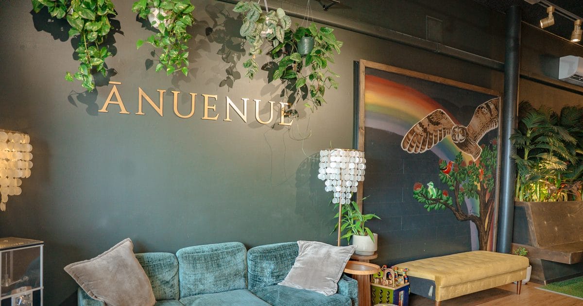 Anuenue On the Bay