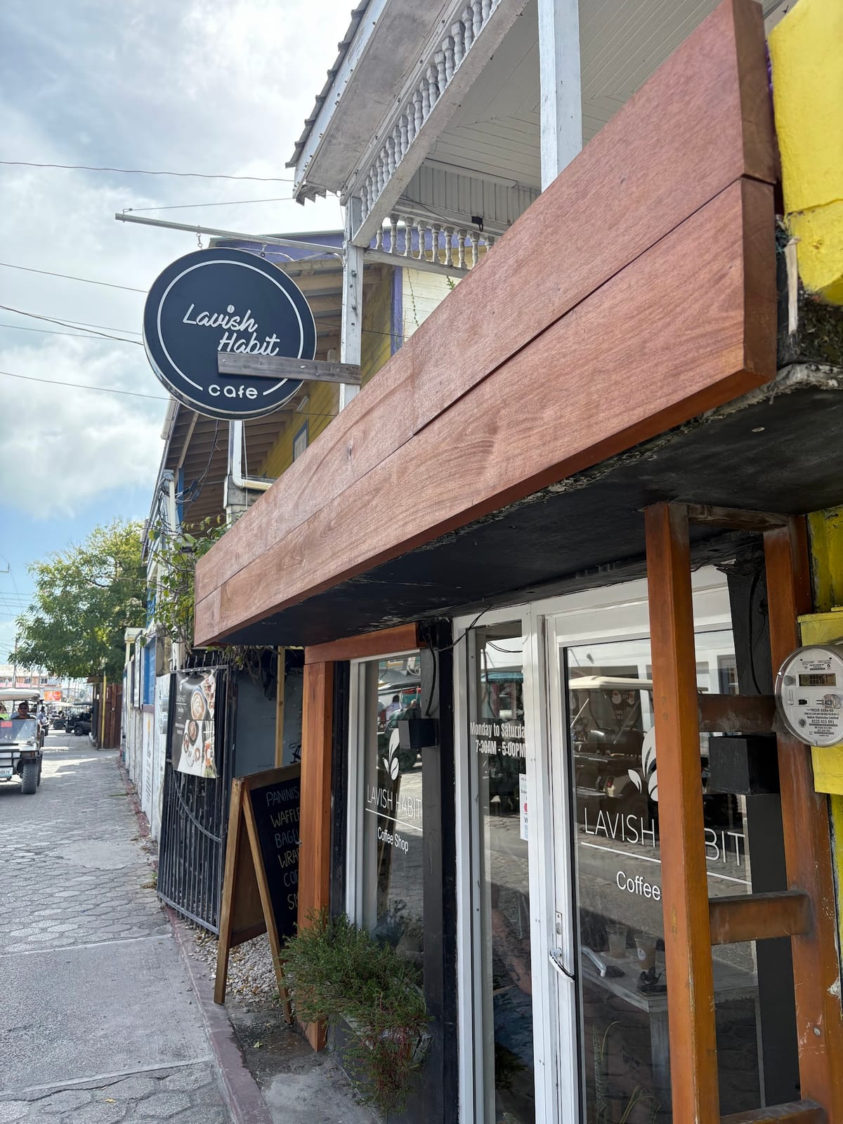Lavish Habit Cafe