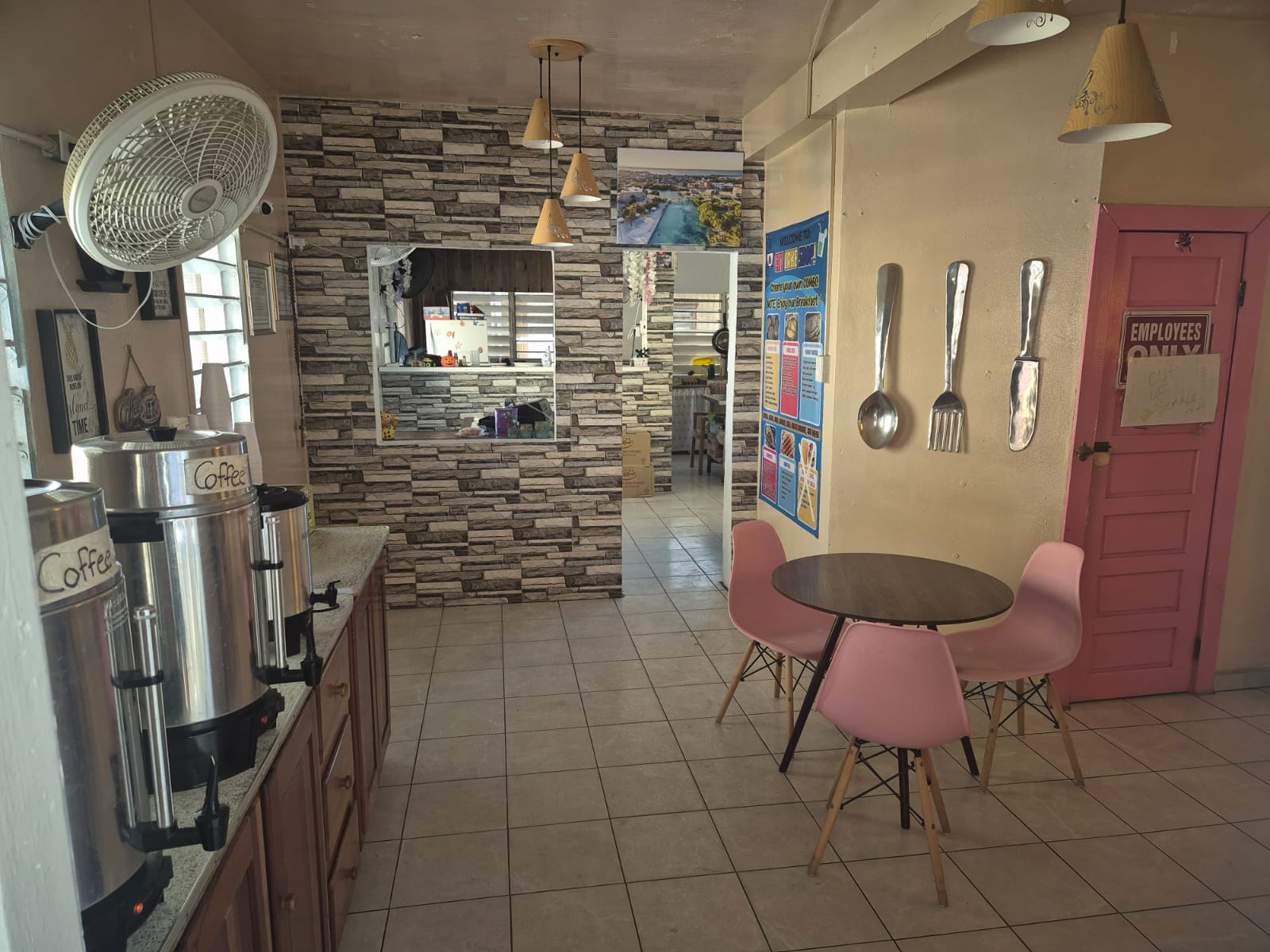 Ruby's Cafe
