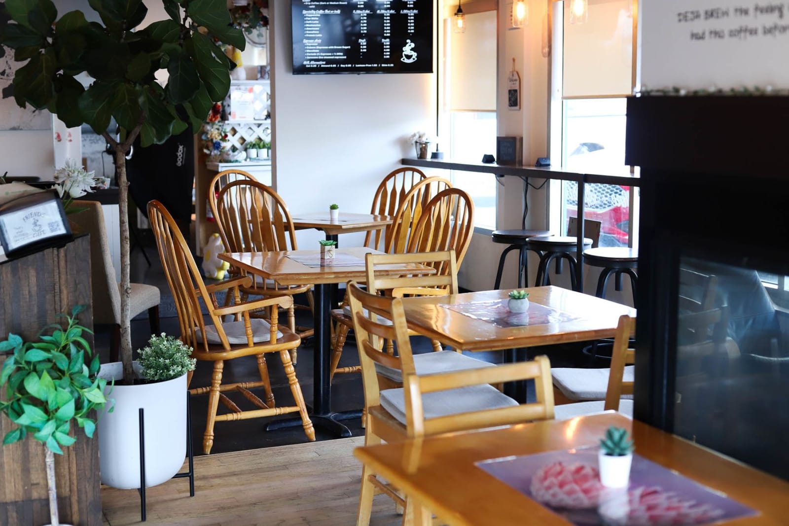Friends Cafe photo 5