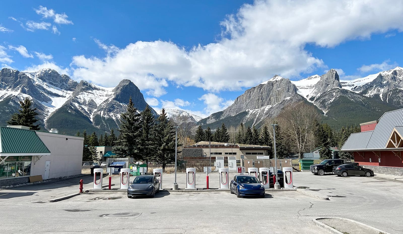 Beamer's Coffee Bar Bow Valley Store