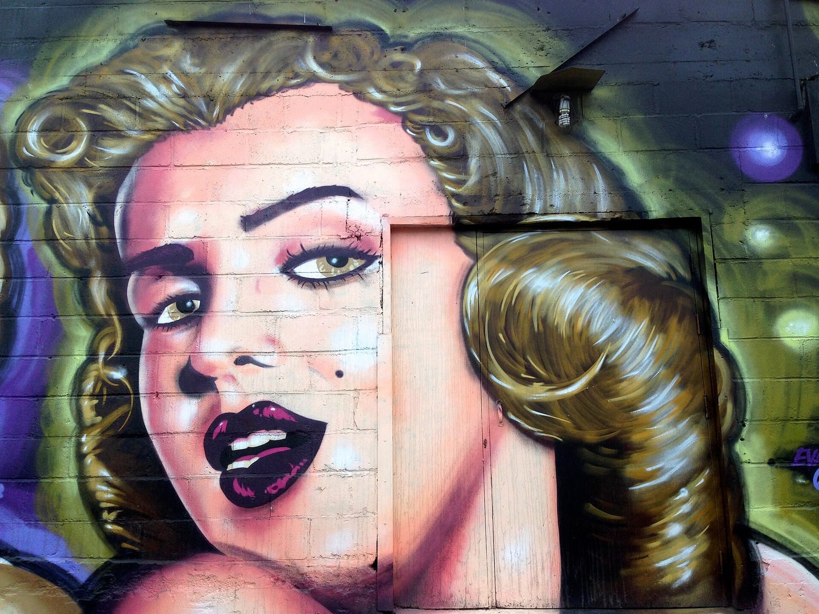 The Vic Downtown photo 3