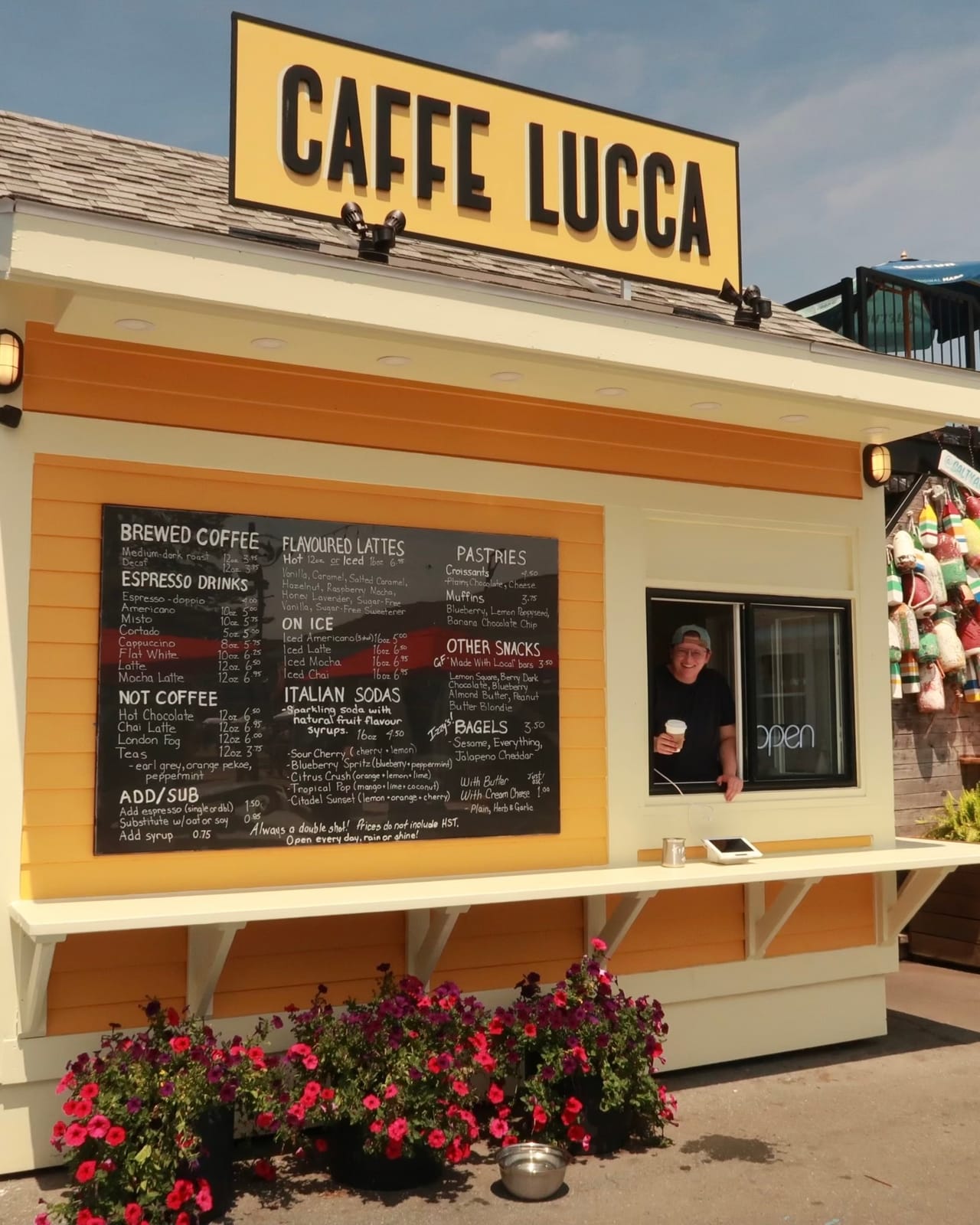 Caffe Lucca photo 3