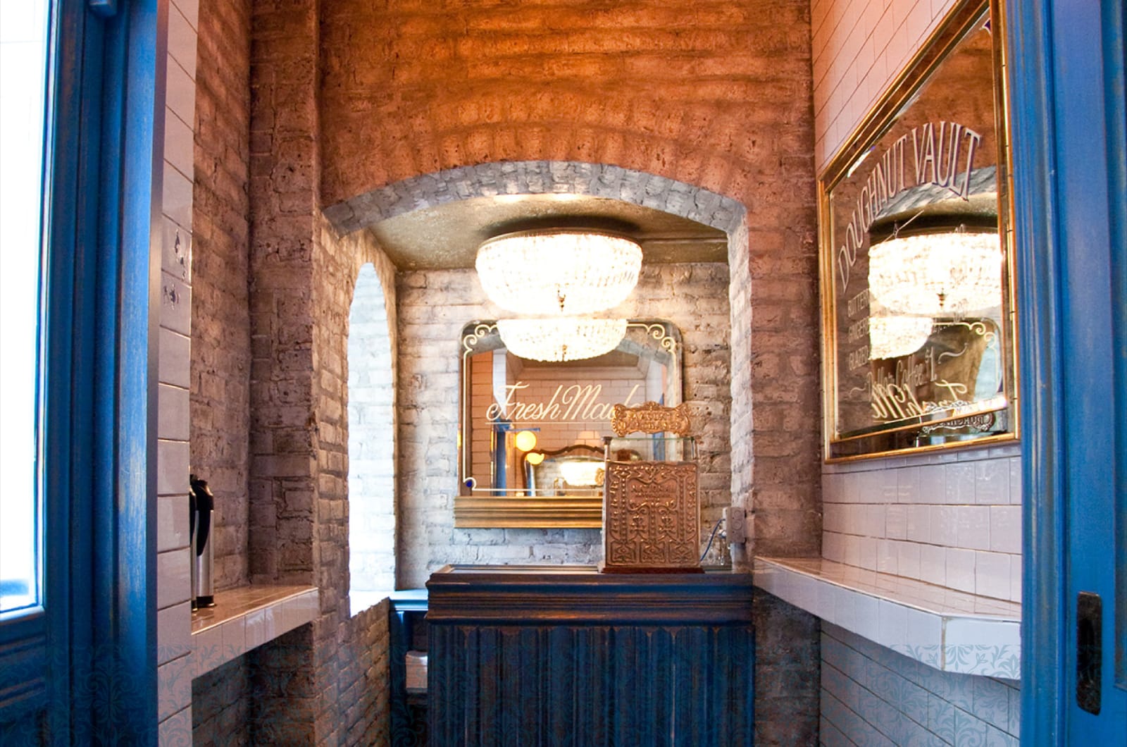 Doughnut Vault - Canal St. photo 3