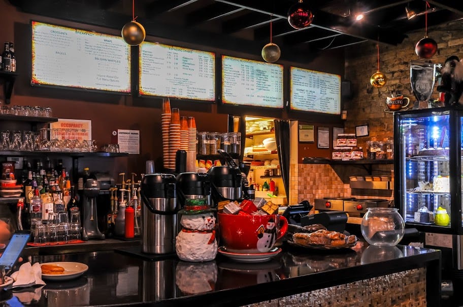 Iguana Café