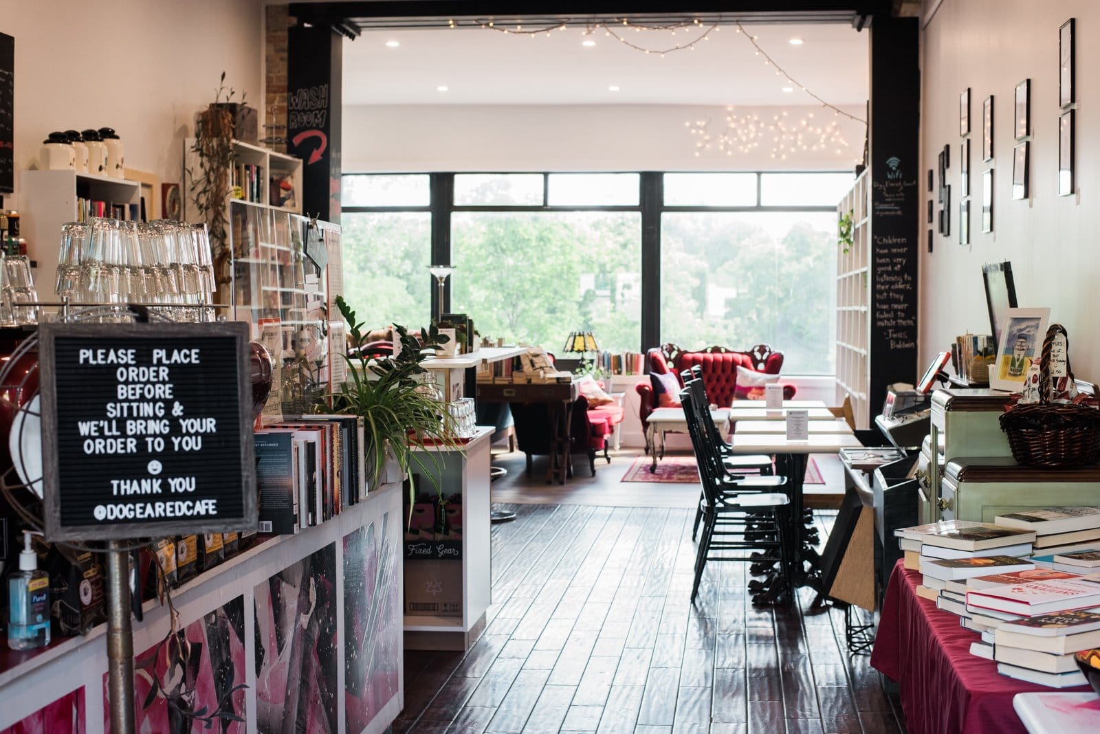 Dog-Eared Café