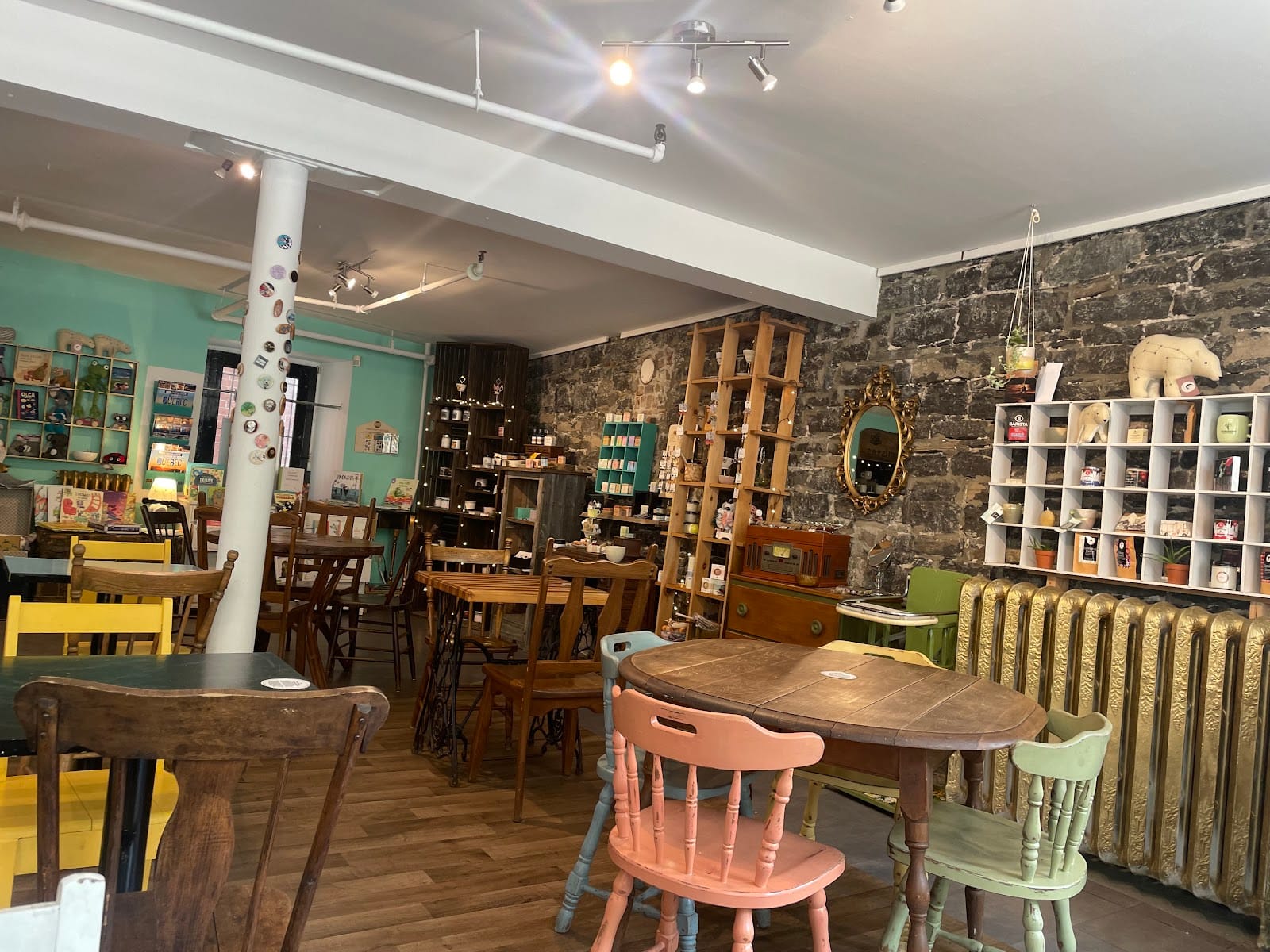 Café et Boutique