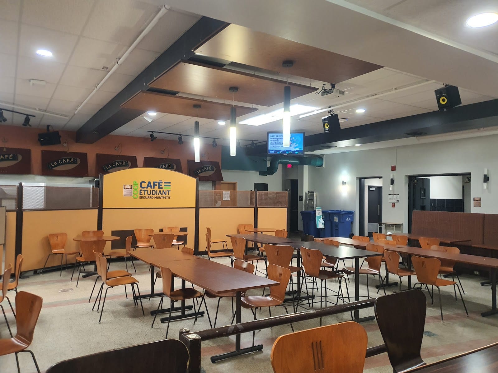 Café étudiant Édouard-Montpetit