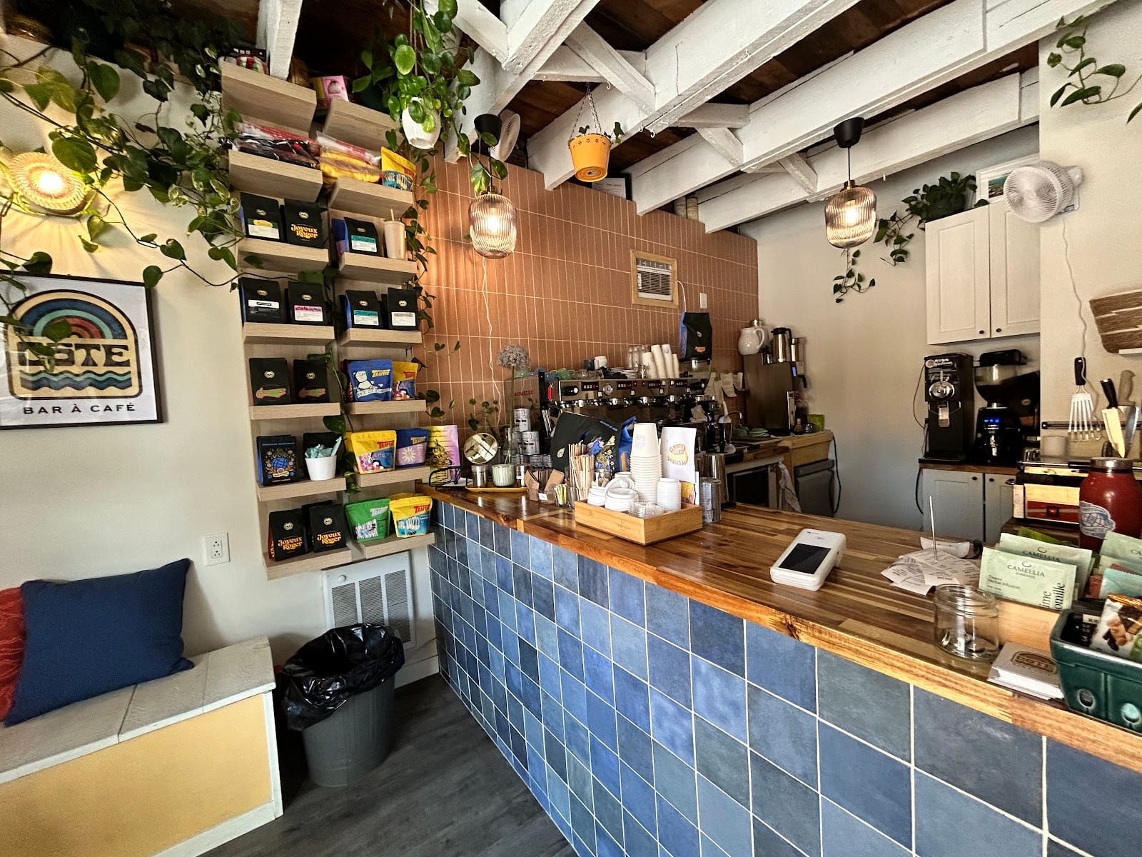 Côte Bar á Café