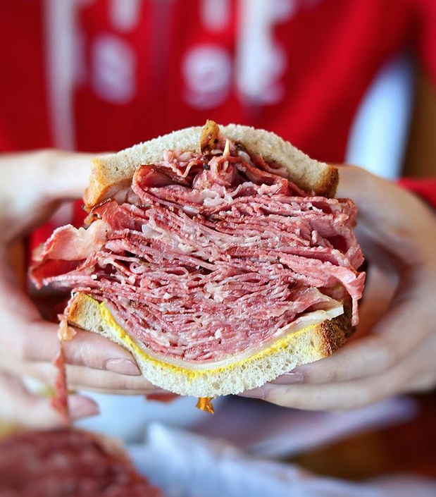 Estrella's Montreal Deli & Cafe photo 2