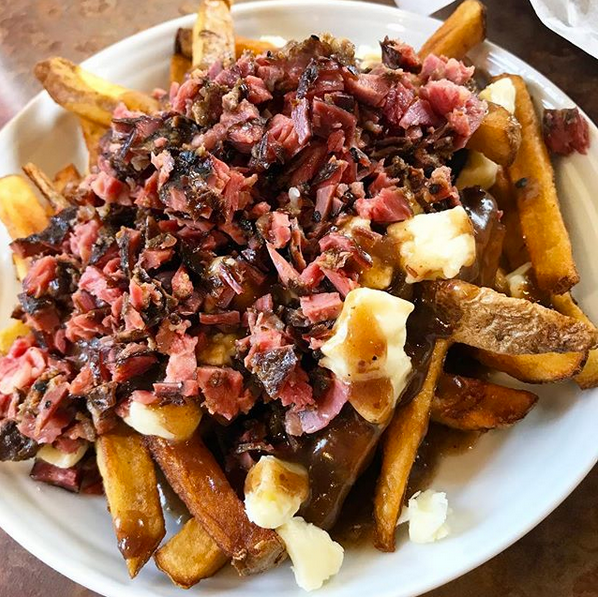 Estrella's Montreal Deli & Cafe photo 3