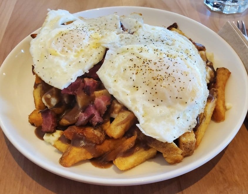 Estrella's Montreal Deli & Cafe photo 6
