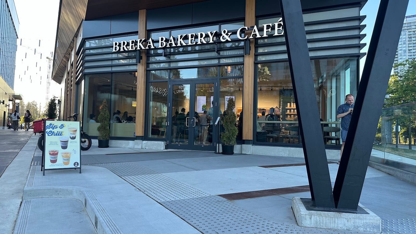 Breka Bakery & Café