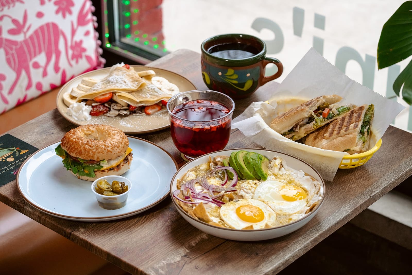 La Malinche Coffee & Tea House photo 2