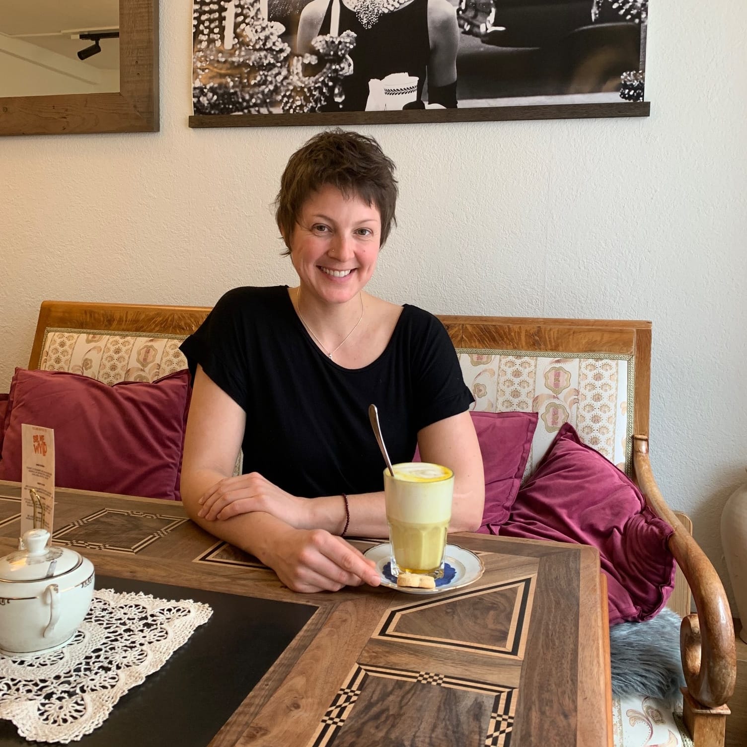 Café & Laden