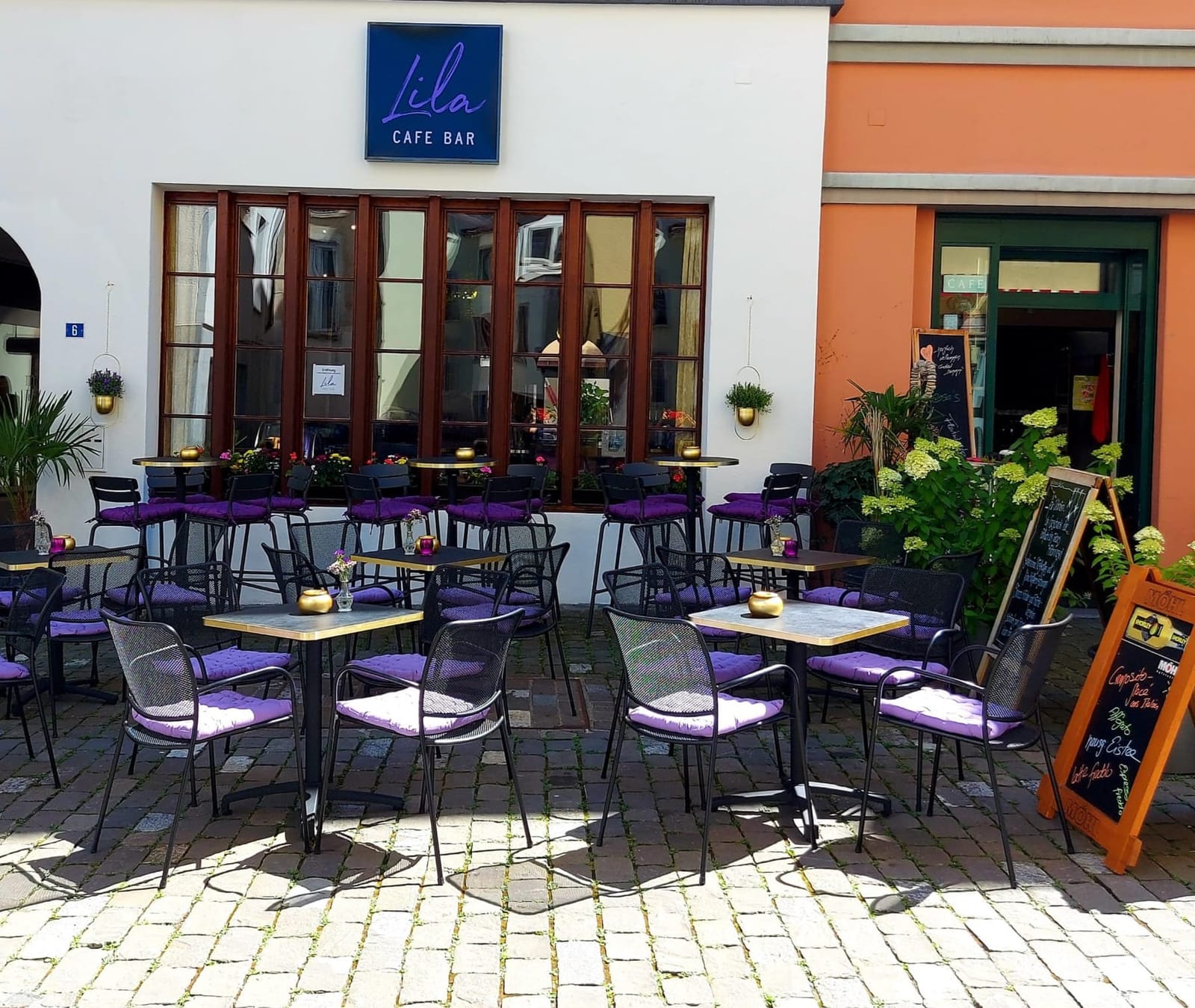 Lila Cafe