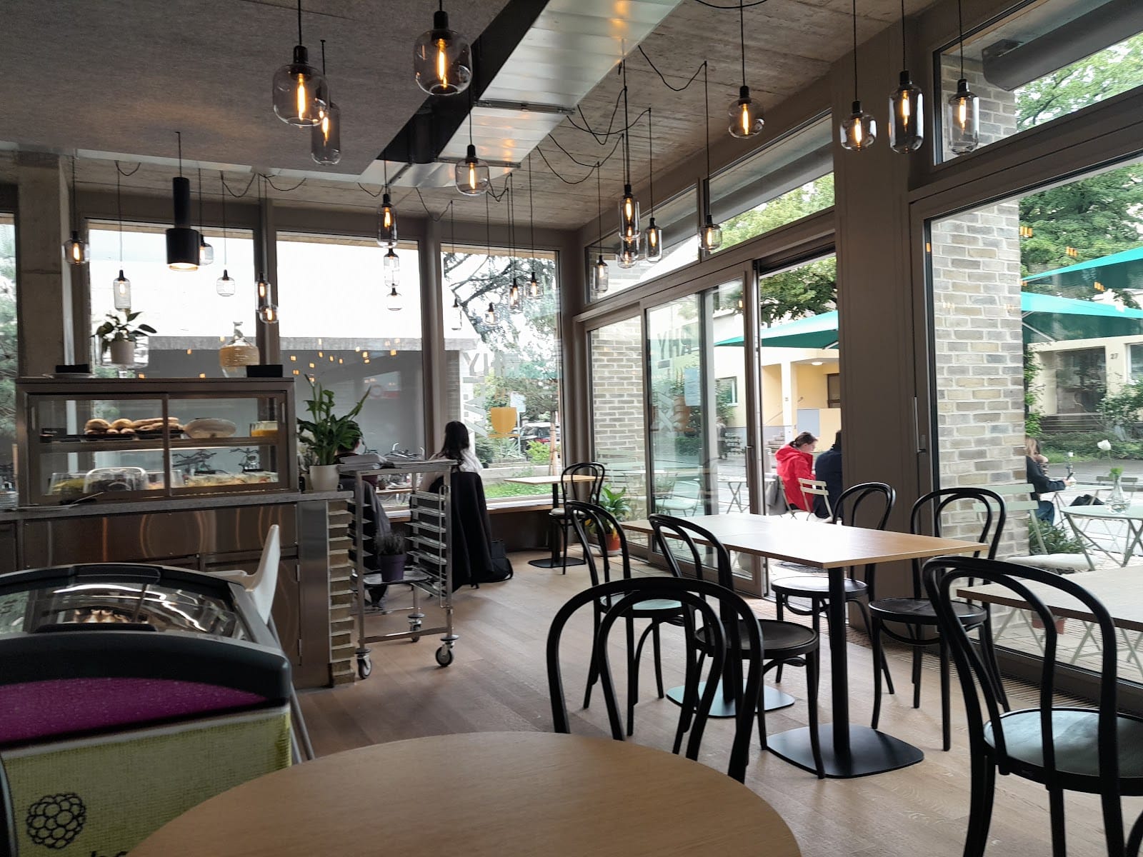 Rhyläx Café