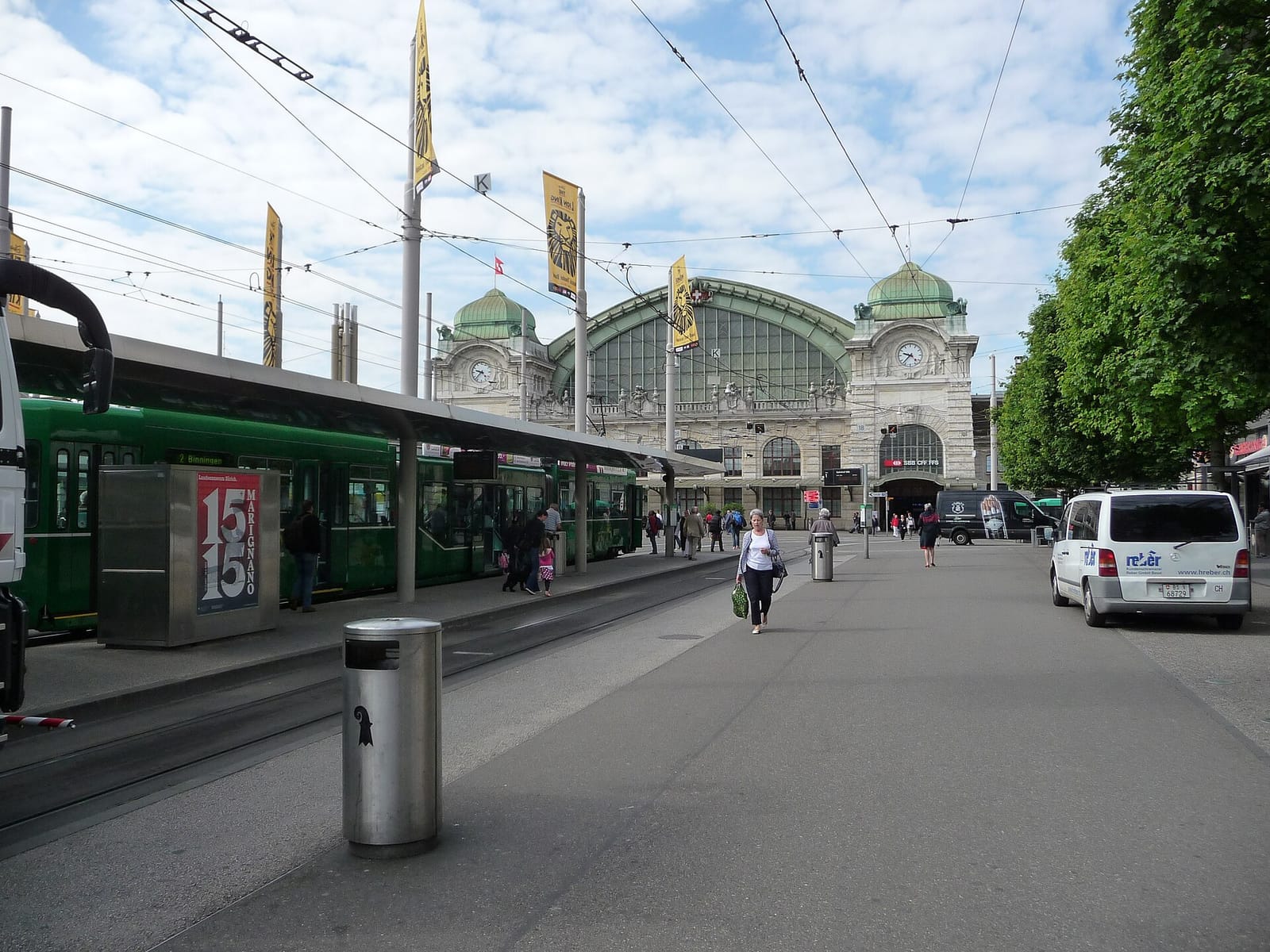 Starbucks Centralbahnplatz photo 4